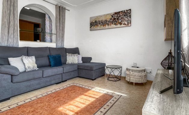 Resale - Chalet - Torrevieja - La Siesta - El Salado -  Torreta