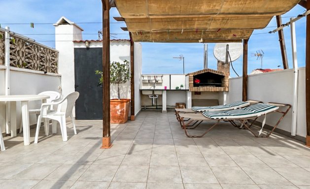 Resale - Chalet - Torrevieja - La Siesta - El Salado -  Torreta