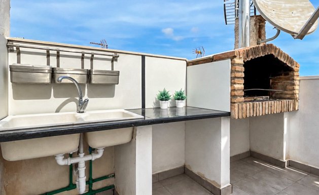 Resale - Chalet - Torrevieja - La Siesta - El Salado -  Torreta