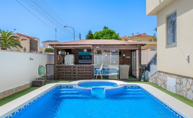 Herverkoop - Detached villa - Ciudad Quesada - Center