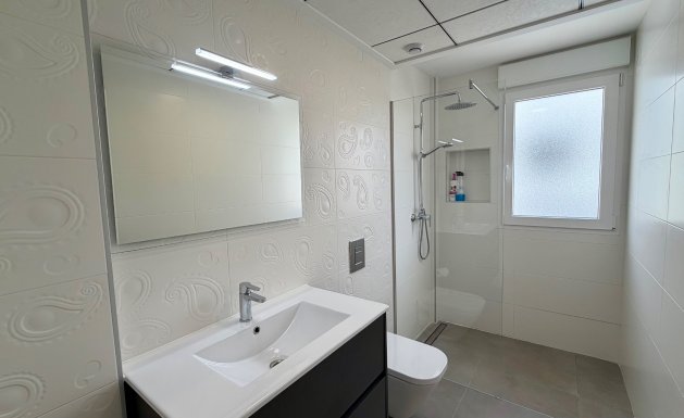 Resale - Villa - La Marina
