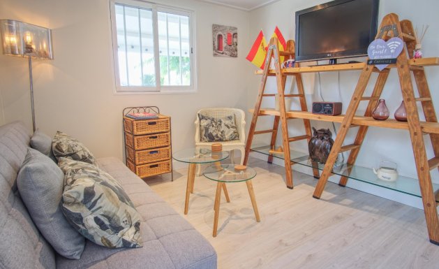 Herverkoop - Commercial - Dolores - Dolores - Country