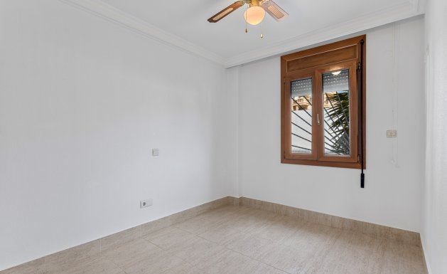 Resale - Apartment - Guardamar del Segura