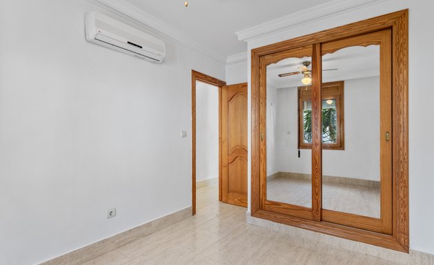 Resale - Apartment - Guardamar del Segura