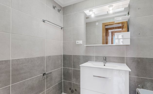 Resale - Apartment - Guardamar del Segura