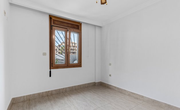 Resale - Apartment - Guardamar del Segura