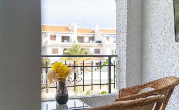 Resale - Apartment - Orihuela Costa - Playa Flamenca