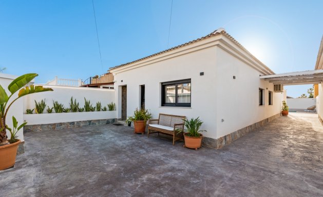 Reventa - Villa - Torrevieja - El chaparral