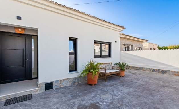 Reventa - Villa - Torrevieja - El chaparral