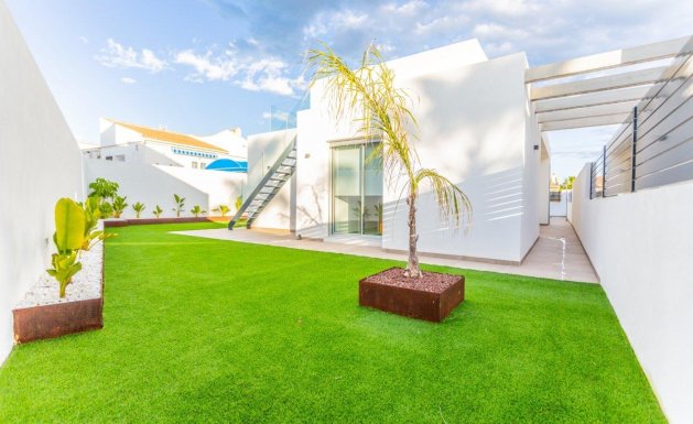 Obra nueva - Villa - Torrevieja - Torreta florida