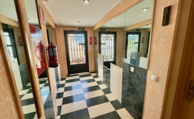 Resale - Apartment - Guardamar del Segura