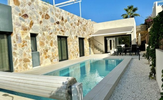 Resale - Villa - Algorfa - La Finca Golf Resort