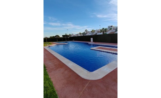 Resale - Villa - Villamartín - Los Dolses