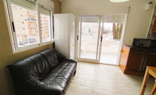 Resale - Chalet - Torrevieja - La Mata