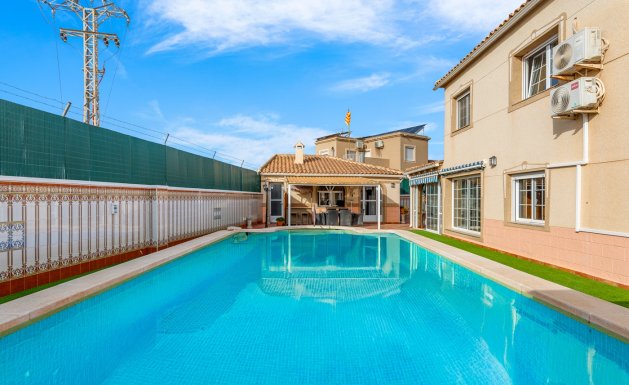 Reventa - Chalet - Torrevieja