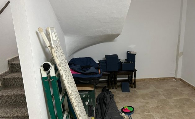 Herverkoop - Detached House / Villa - Daya Nueva