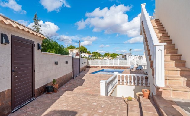 Resale - Villa - Torrevieja - Los Balcones