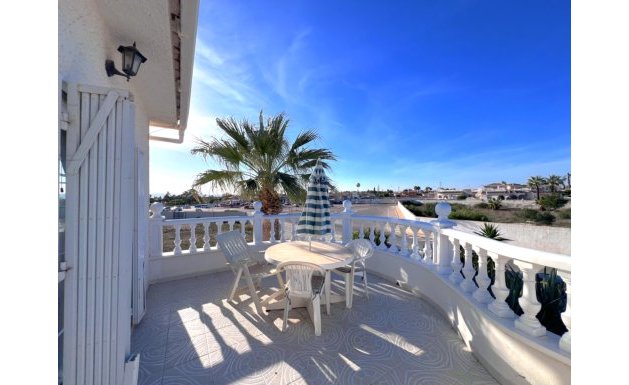 Reventa - Villa - Torrevieja - El chaparral