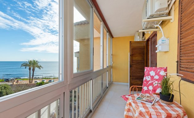 Resale - Apartment - Punta Prima