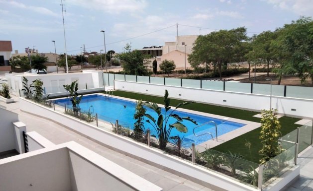 Obra nueva - Chalet - Pilar de la Horadada - pueblo