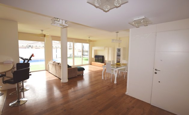 Reventa - Detached House / Villa - San Fulgencio - La Marina