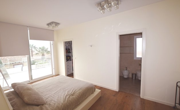 Reventa - Detached House / Villa - San Fulgencio - La Marina