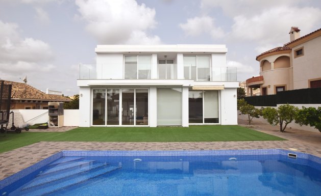 Reventa - Detached House / Villa - San Fulgencio - La Marina