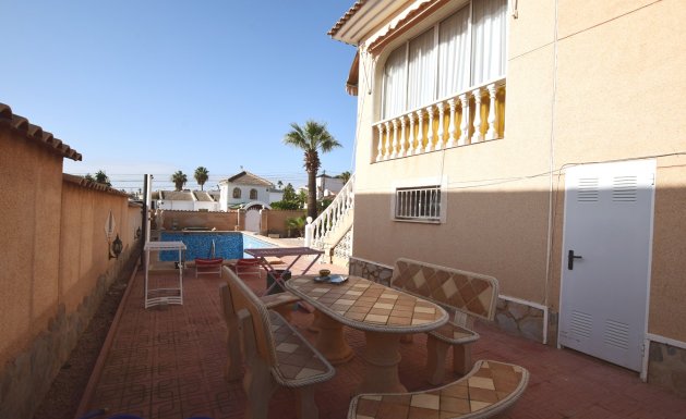 Reventa - Villa - Ciudad Quesada - Central Quesada