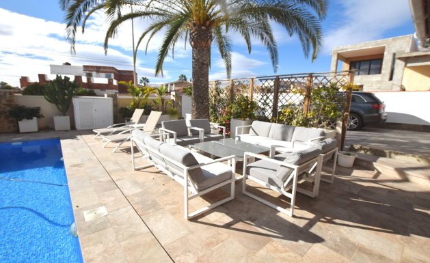 Reventa - Villa - Ciudad Quesada - Central Quesada