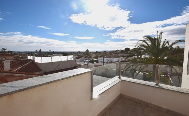 Reventa - Villa - Ciudad Quesada - Central Quesada