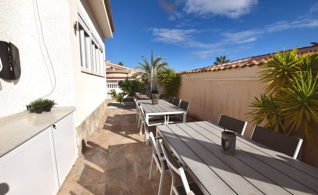 Reventa - Villa - Ciudad Quesada - Central Quesada