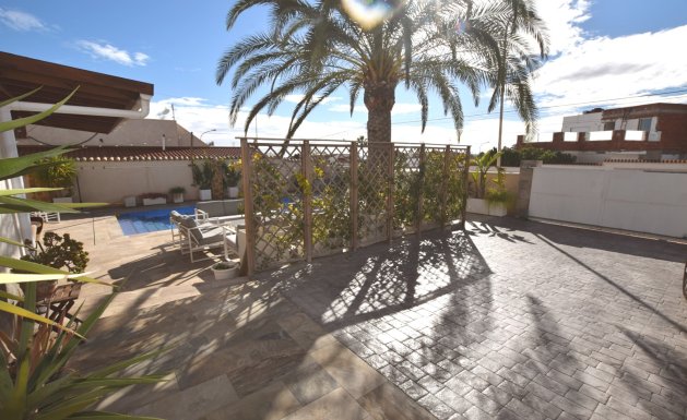 Reventa - Villa - Ciudad Quesada - Central Quesada