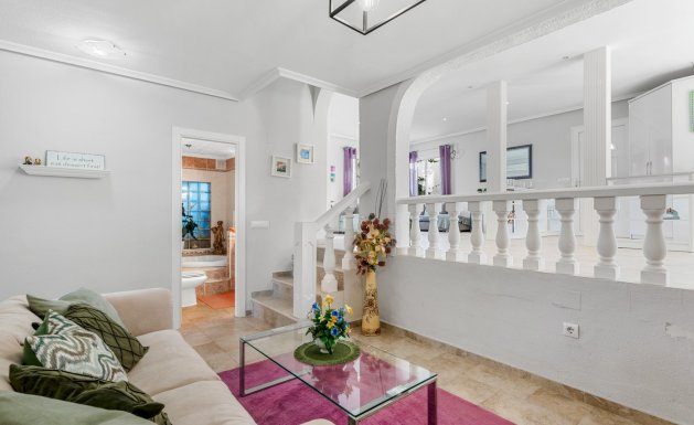 Resale - Detached House / Villa - San Miguel de Salinas