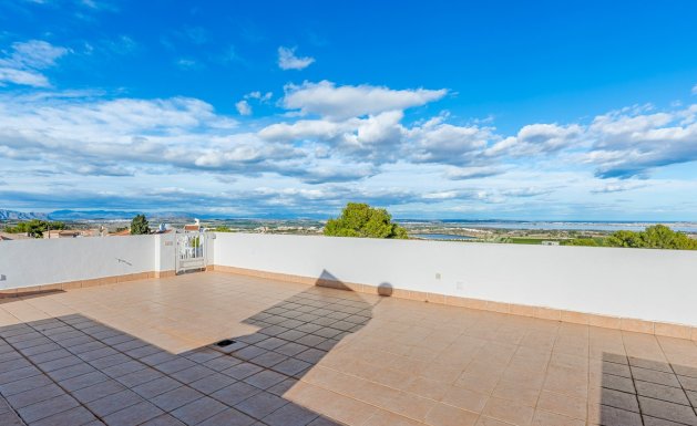 Resale - Detached House / Villa - San Miguel de Salinas