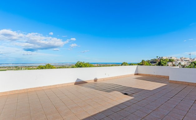 Resale - Detached House / Villa - San Miguel de Salinas