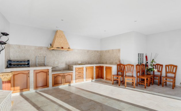 Resale - Detached House / Villa - San Miguel de Salinas