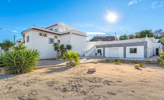 Resale - Detached House / Villa - San Miguel de Salinas
