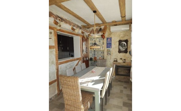 Reventa - Villa - Ciudad Quesada - Central Quesada