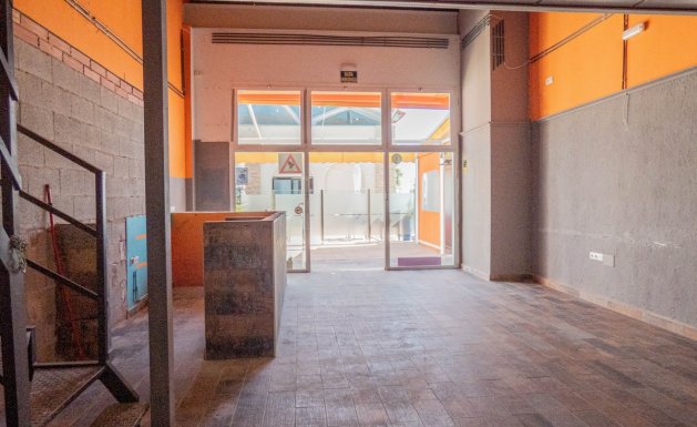 Resale - Commercial - La Finca Golf - Algorfa