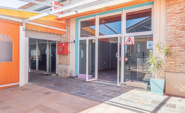 Resale - Commercial - La Finca Golf - Algorfa