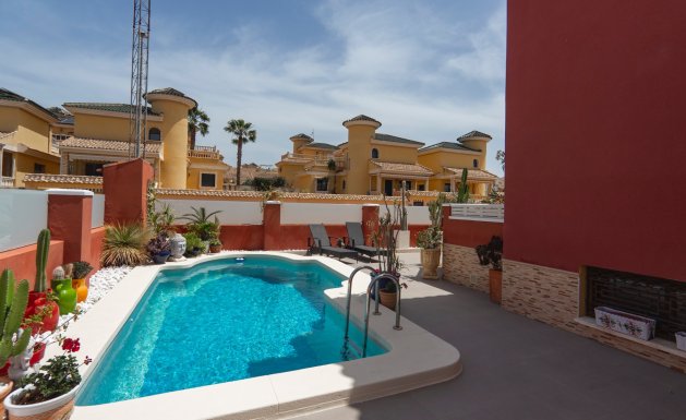 Herverkoop - Detached House / Villa - Lo Crispin