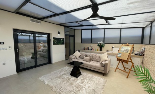 Resale - Detached House / Villa - Benijófar