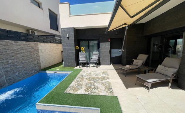 Resale - Detached House / Villa - Benijófar