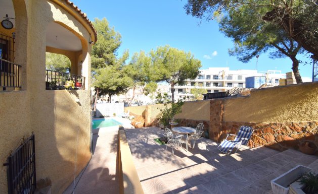 Reventa - Detached House / Villa - Orihuela Costa - Villamartin