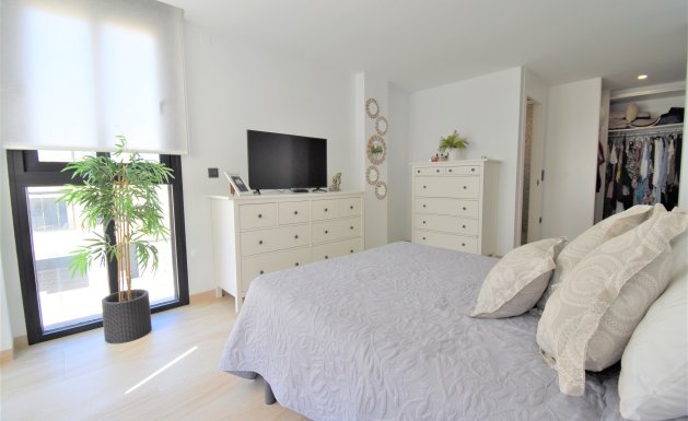 Reventa - Detached House / Villa - Orihuela Costa - Villamartin