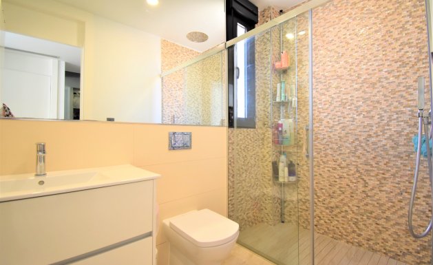 Reventa - Detached House / Villa - Orihuela Costa - Villamartin