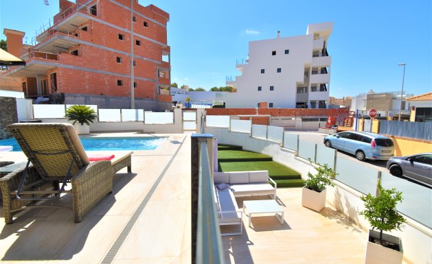Reventa - Detached House / Villa - Orihuela Costa - Villamartin
