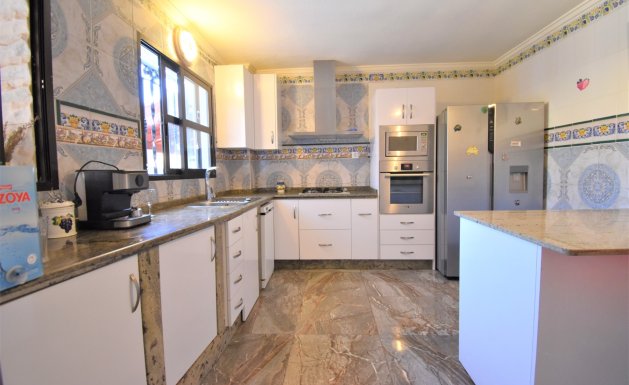 Reventa - Detached House / Villa - Orihuela Costa - Villamartin