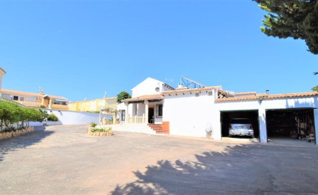 Reventa - Detached House / Villa - Orihuela Costa - Villamartin