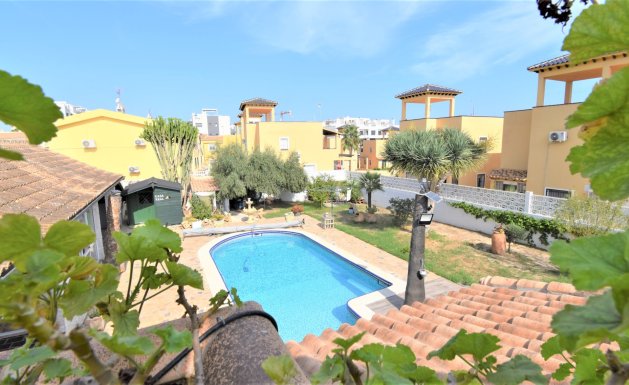 Reventa - Detached House / Villa - Orihuela Costa - Villamartin